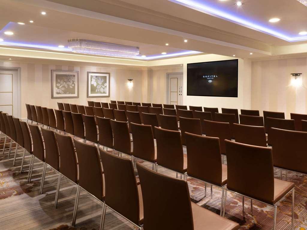Sofitel St Hotel